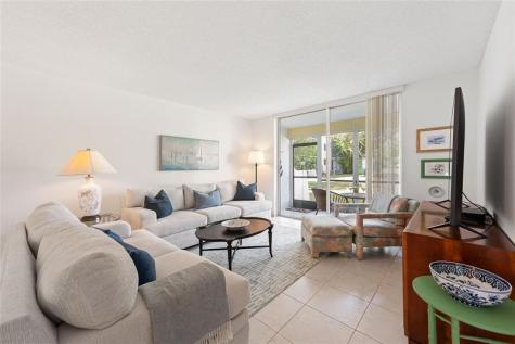 9420 S Hollybrook Lake Drive Pembroke Pines FL 33025