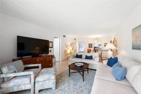9420 S Hollybrook Lake Drive Pembroke Pines FL 33025