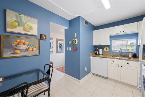 9420 S Hollybrook Lake Drive Pembroke Pines FL 33025