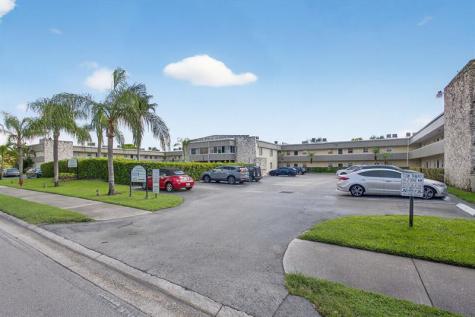 126 Sparrow Drive Royal Palm Beach FL 33411