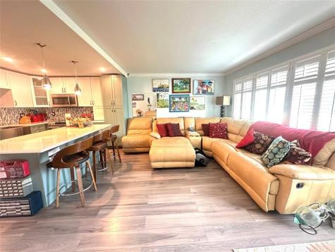 1092 Newport S Deerfield Beach FL 33442