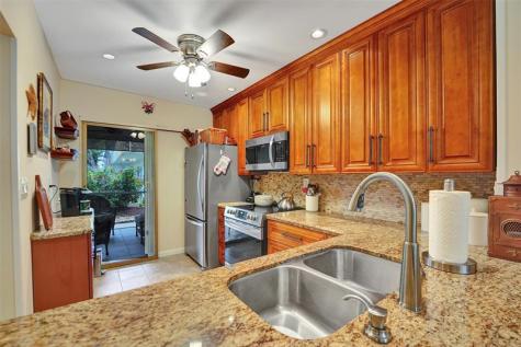 860 SE 6th Avenue Deerfield Beach FL 33441