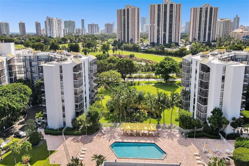 20500 W Country Club Drive Aventura FL 33180