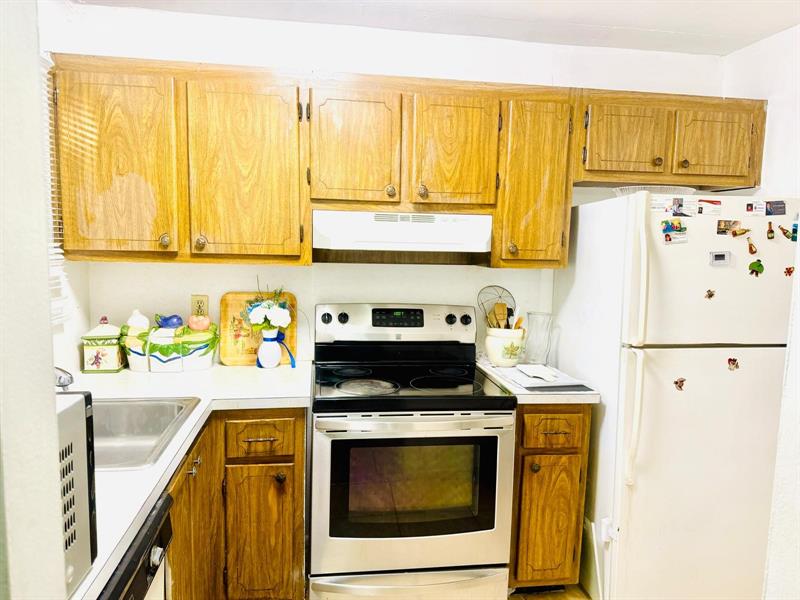 8460 Sunrise Lakes Boulevard Sunrise FL 33322