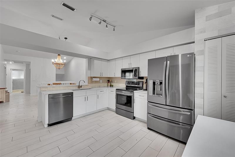 10511 NW 10th Street Plantation FL 33322