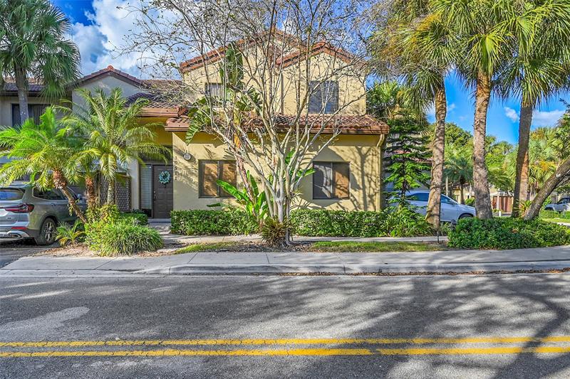 10511 NW 10th Street Plantation FL 33322