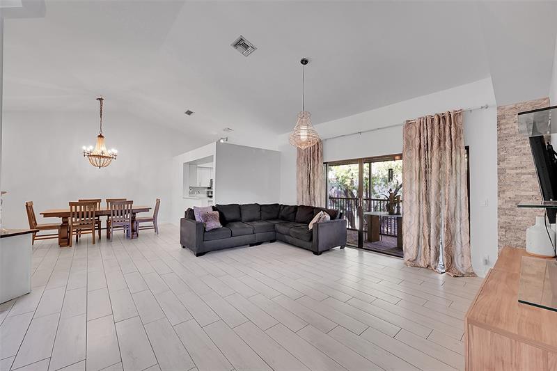 10511 NW 10th Street Plantation FL 33322