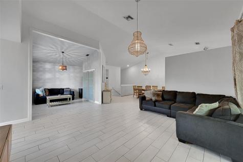 10511 NW 10th Street Plantation FL 33322