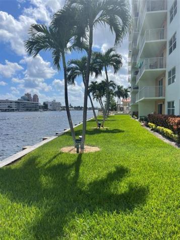 2900 NE 30th Street Fort Lauderdale FL 33306