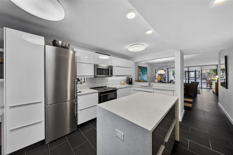 1100 SE 5th Court Pompano Beach FL 33060