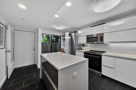 1100 SE 5th Court Pompano Beach FL 33060