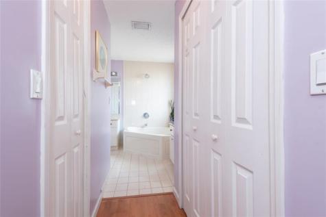 14015 N Forest Oak Circle Davie FL 33325
