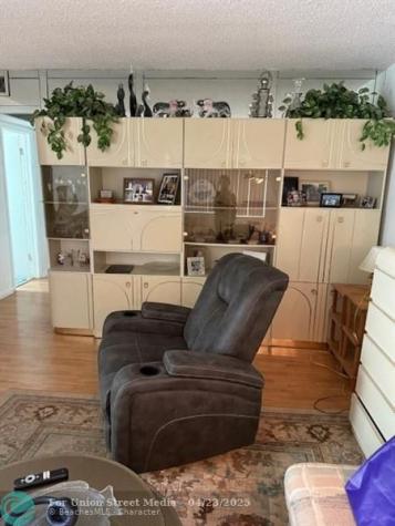 148 Farnham G Deerfield Beach FL 33442