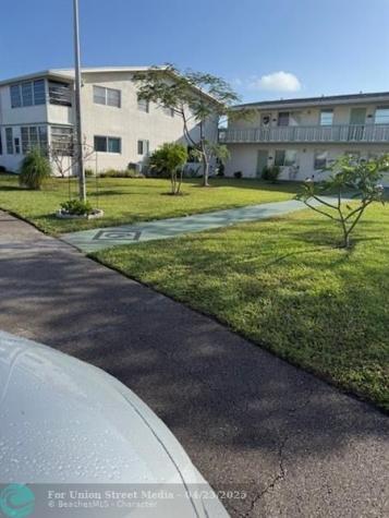 148 Farnham G Deerfield Beach FL 33442