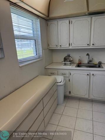 148 Farnham G Deerfield Beach FL 33442