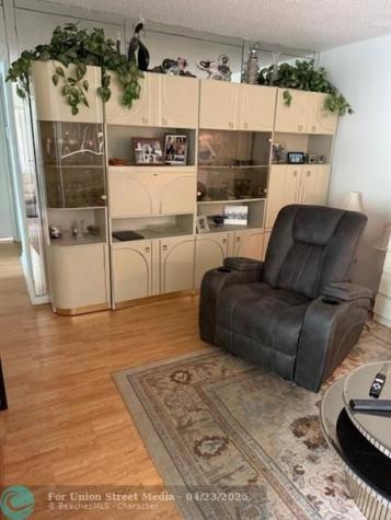 148 Farnham G Deerfield Beach FL 33442