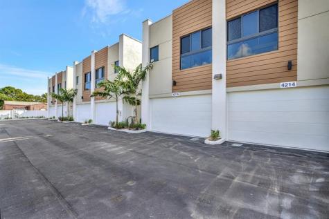 4208 NE 7th Terrace Oakland Park FL 33334