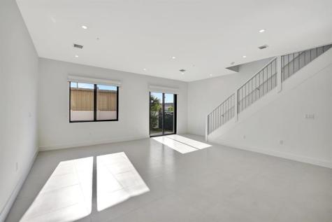 4208 NE 7th Terrace Oakland Park FL 33334