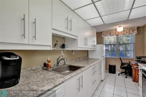 2999 NW 48th Avenue Lauderdale Lakes FL 33313