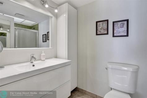 2999 NW 48th Avenue Lauderdale Lakes FL 33313