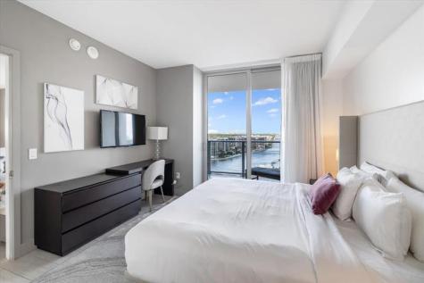 4010 S Ocean Drive Hollywood FL 33019