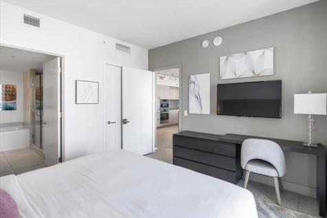 4010 S Ocean Drive Hollywood FL 33019