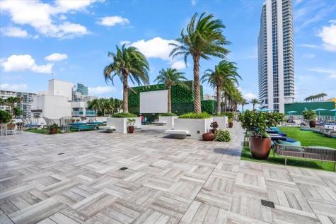 4010 S Ocean Drive Hollywood FL 33019