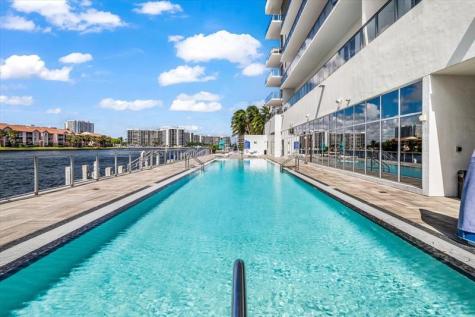 4010 S Ocean Drive Hollywood FL 33019