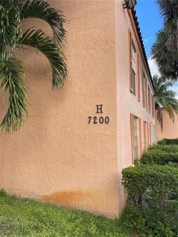 7200 Fairway Drive Miami Lakes FL 33014