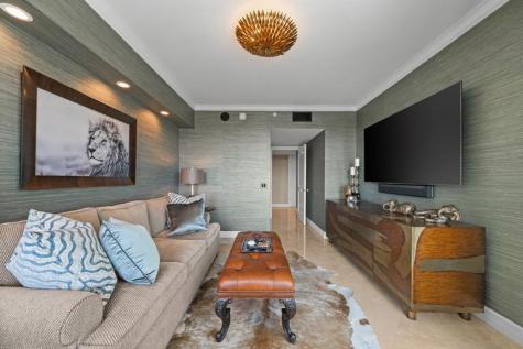 411 N New River Drive E Fort Lauderdale FL 33301