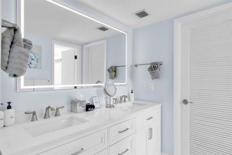 1998 W Overseas Highway Marathon FL 33050