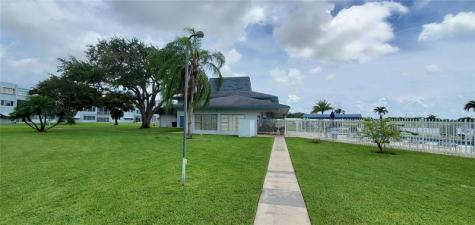 2300 Park Lane Hollywood FL 33021