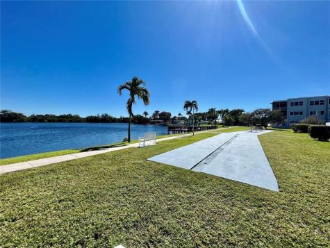 2300 Park Lane Hollywood FL 33021