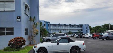 2300 Park Lane Hollywood FL 33021