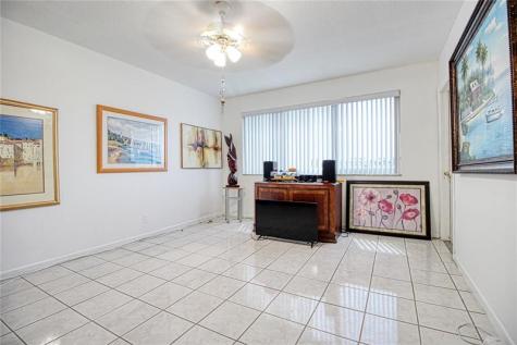 2300 Park Lane Hollywood FL 33021