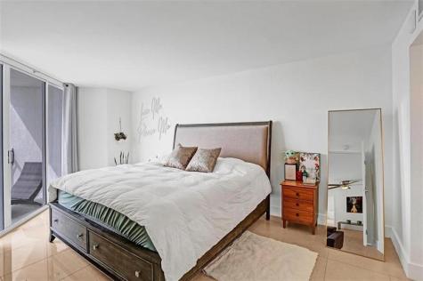 7601 E Treasure Drive North Bay Village FL 33141