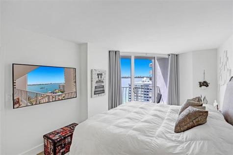 7601 E Treasure Drive North Bay Village FL 33141