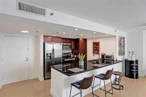 7601 E Treasure Drive North Bay Village FL 33141