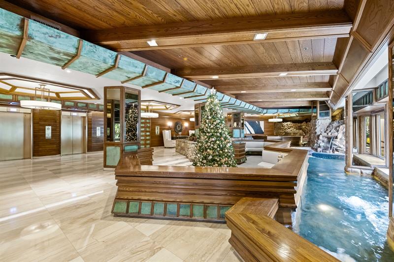 1000 Quayside Terrace Miami FL 33138