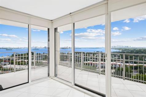 1000 Quayside Terrace Miami FL 33138
