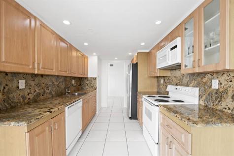 1000 Quayside Terrace Miami FL 33138