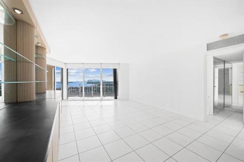 1000 Quayside Terrace Miami FL 33138