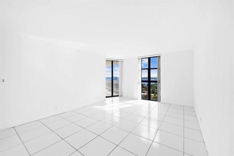 1000 Quayside Terrace Miami FL 33138