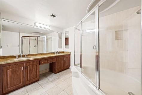 1000 Quayside Terrace Miami FL 33138