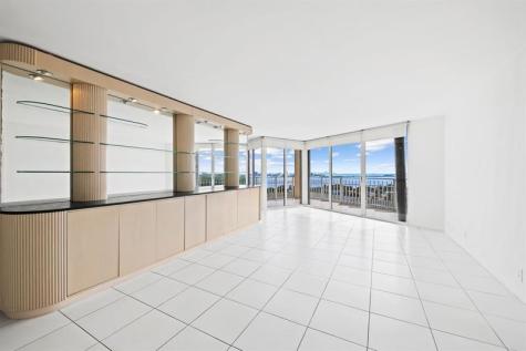 1000 Quayside Terrace Miami FL 33138