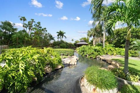 1000 Quayside Terrace Miami FL 33138