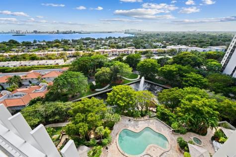 1000 Quayside Terrace Miami FL 33138