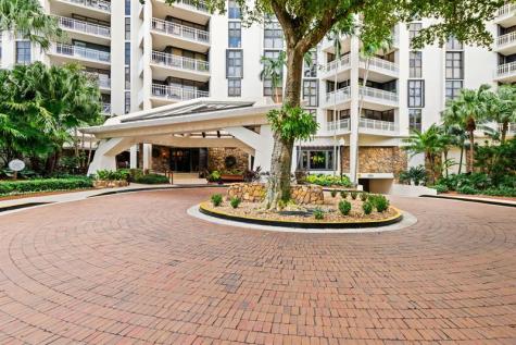1000 Quayside Terrace Miami FL 33138