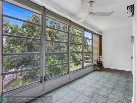 3002 Portofino Isle Coconut Creek FL 33066