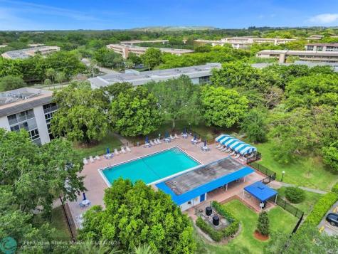 3002 Portofino Isle Coconut Creek FL 33066